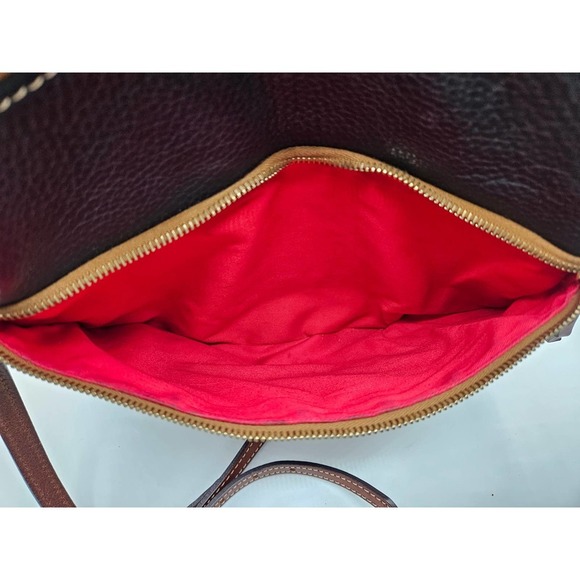 Dooney & Bourke‎ Pebble Grain Letter Carrier Black Red Lining with Dustbag - Picture 13 of 16